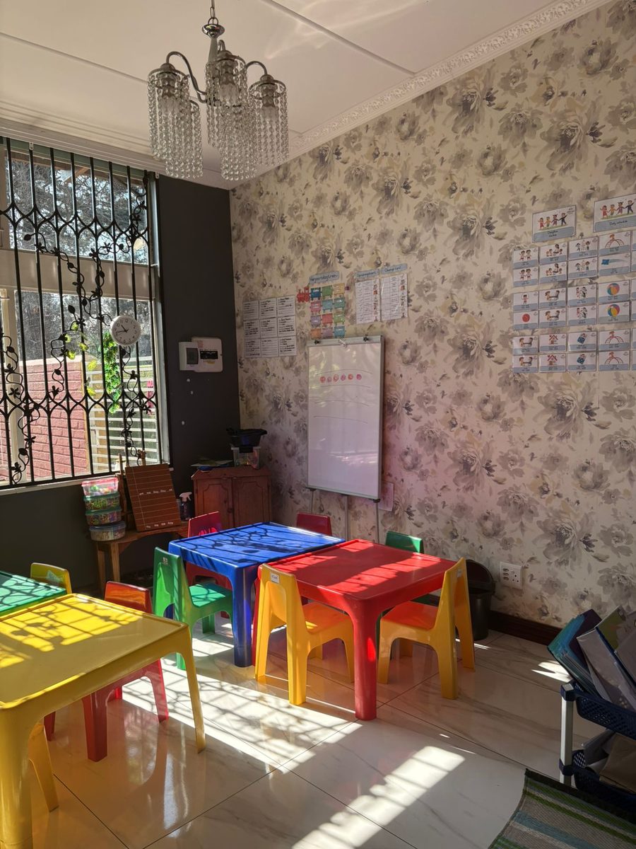 Homework table at Lekker Land Naskool